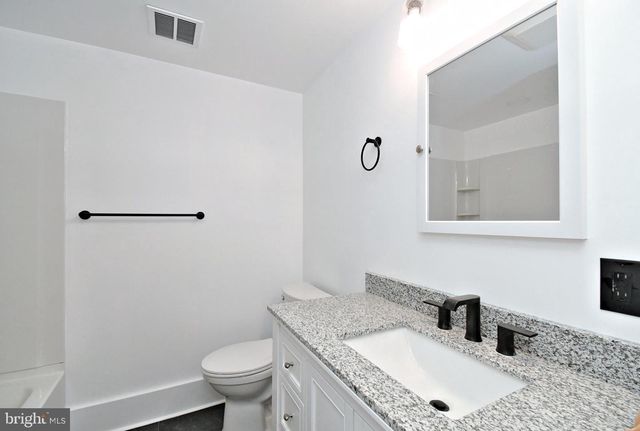 501 SKYLINE DR, Allentown, PA 18103