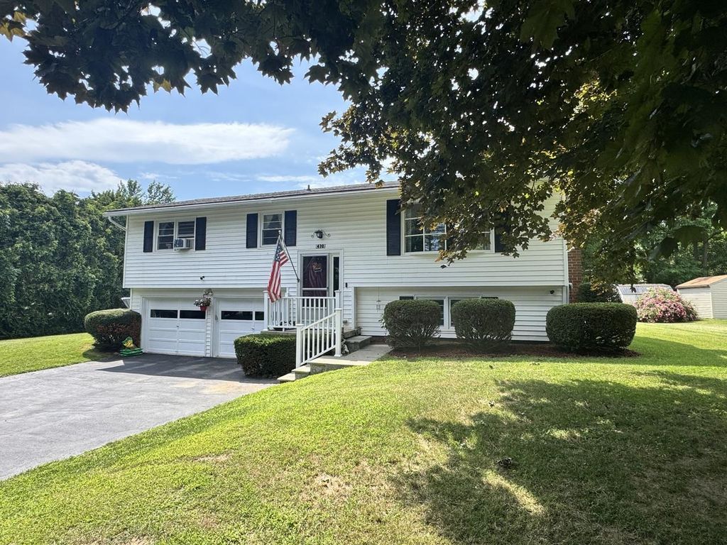 410 Hullcrest Road, Shelburne, VT 05482