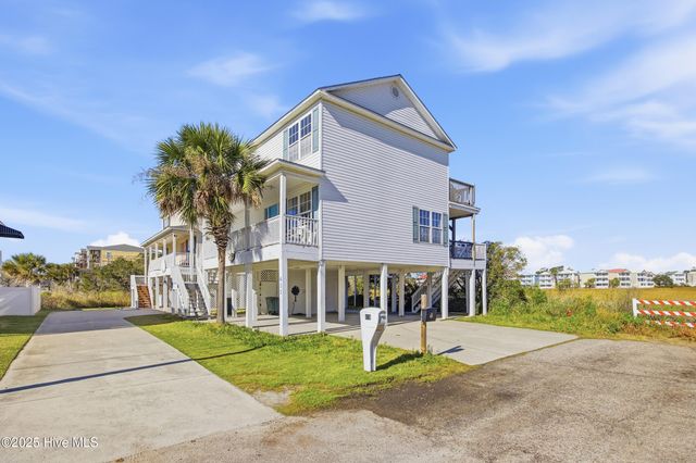 411 26th Avenue N, North Myrtle Beach, SC 29582