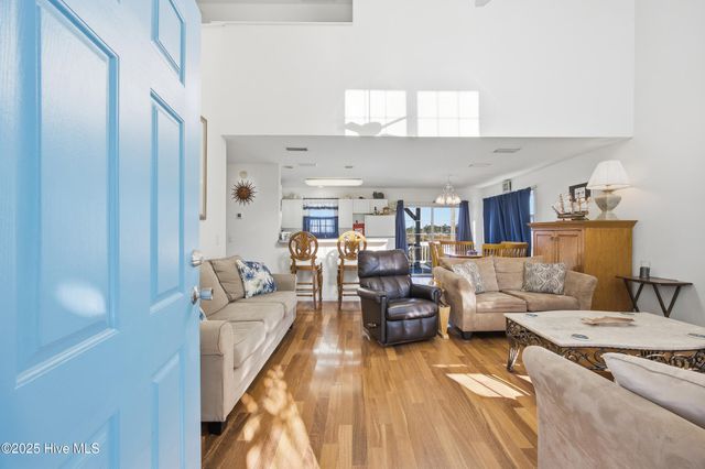 411 26th Avenue N, North Myrtle Beach, SC 29582