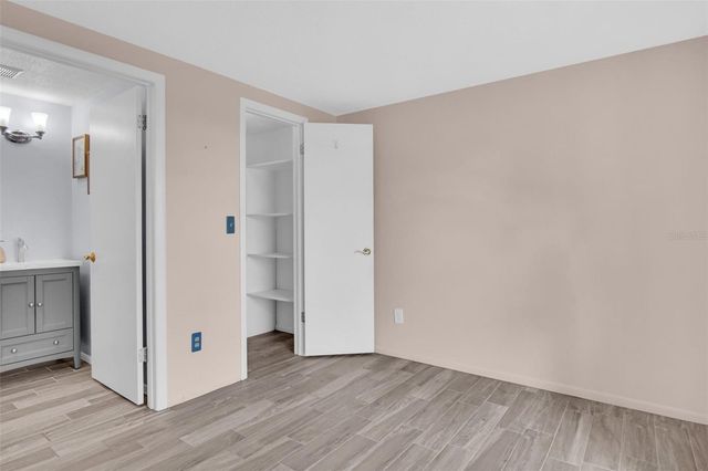 1009 CRANE COURT, Dunedin, FL 34698