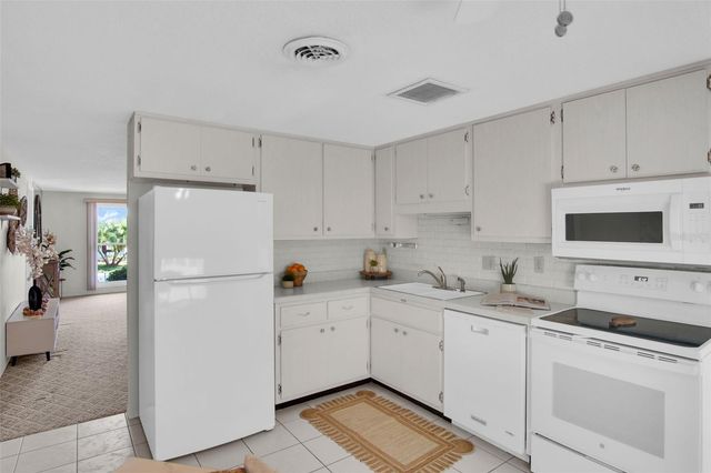 1009 CRANE COURT, Dunedin, FL 34698
