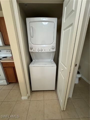 9068 GERVAIS CIR 209, Naples, FL 34120