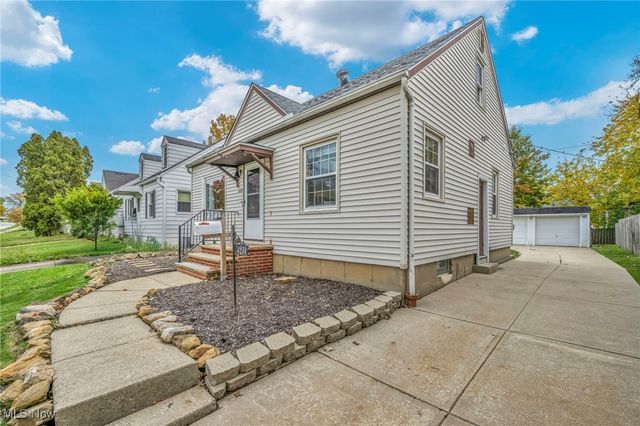 14214 Tabor Avenue, Maple Heights, OH 44137