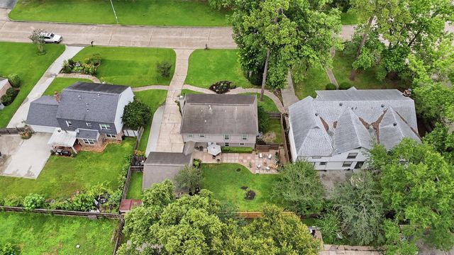 2234 Willow Point Drive, Houston, TX 77339