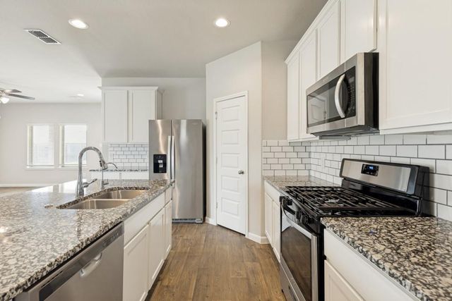 3711 Canyon Shore Lane, Missouri City, TX 77459