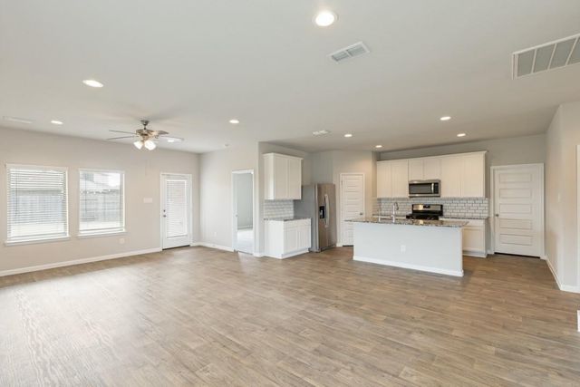 3711 Canyon Shore Lane, Missouri City, TX 77459