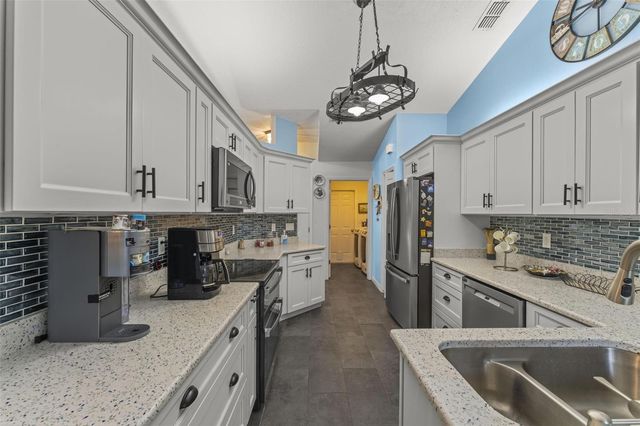 11218 FOUNTAIN LAKE BOULEVARD, Leesburg, FL 34788