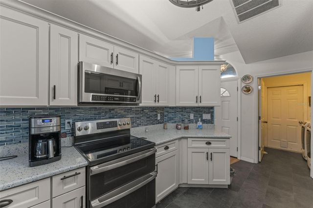 11218 FOUNTAIN LAKE BOULEVARD, Leesburg, FL 34788