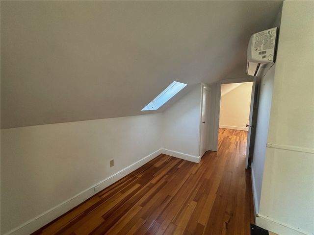 712 Hope Street 3, Bristol, RI 02809