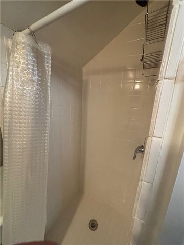 712 Hope Street 3, Bristol, RI 02809