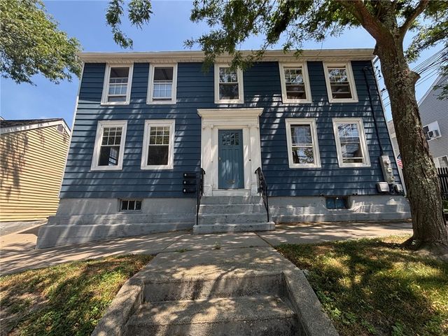 712 Hope Street 3, Bristol, RI 02809