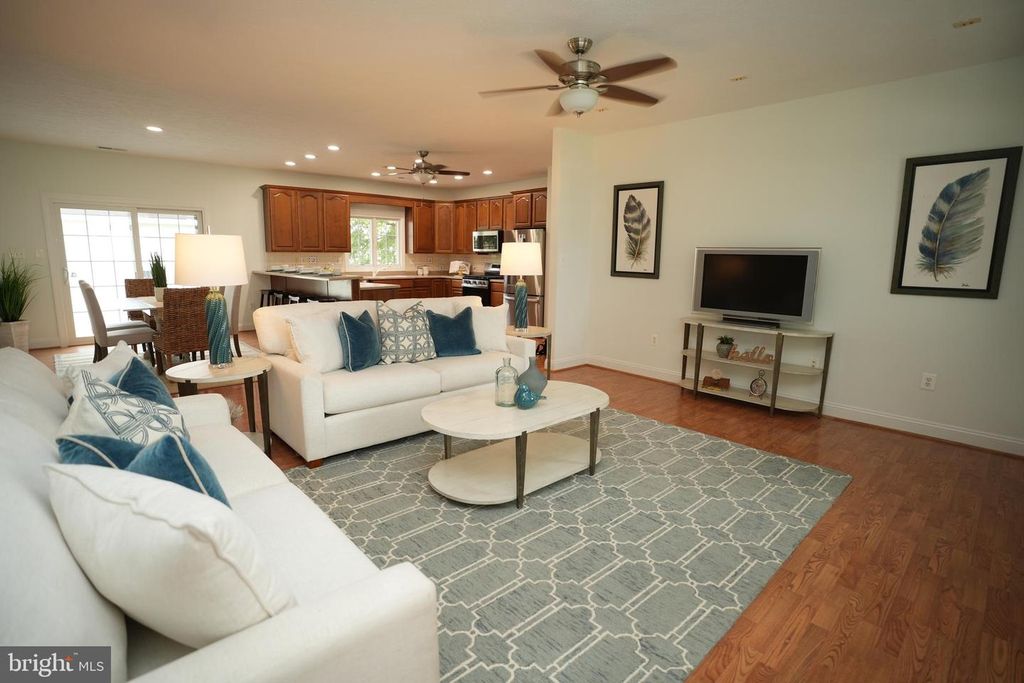 Image 10 of property listing at 16460 SAYRE POINT LN, Piney Point, MD 20674