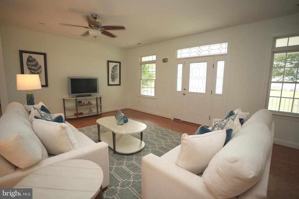 Image 13 of property listing at 16460 SAYRE POINT LN, Piney Point, MD 20674