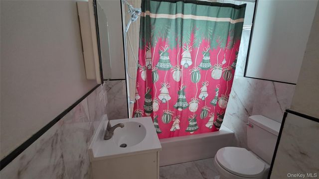 208 Glenmere Road, Chester, NY 10918