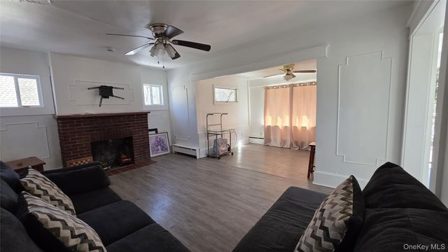 208 Glenmere Road, Chester, NY 10918