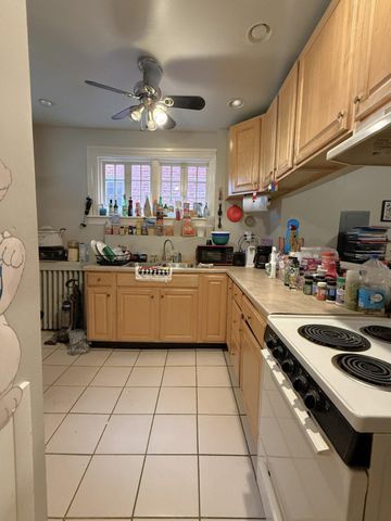 152 E WALNUT ST, Lancaster, PA 17602