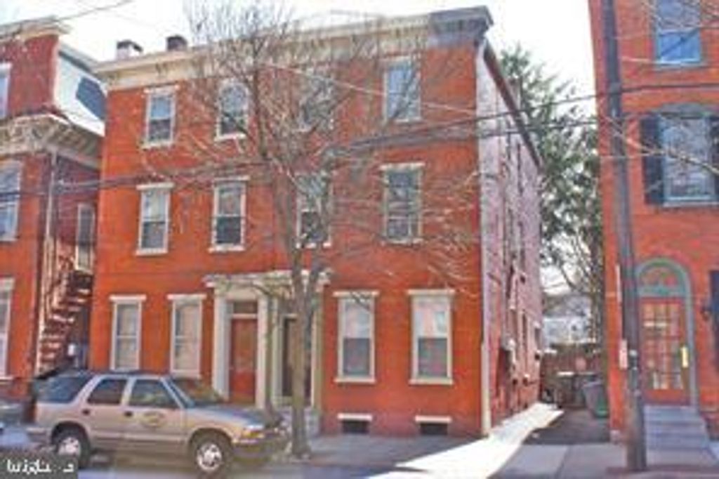 152 E WALNUT ST, Lancaster, PA 17602