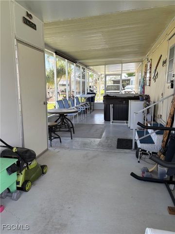 892 Homestead DR, North Fort Myers, FL 33917