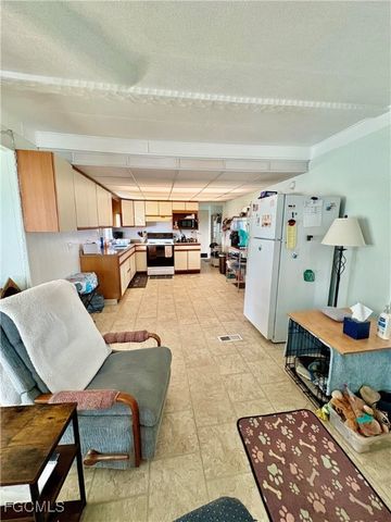 892 Homestead DR, North Fort Myers, FL 33917