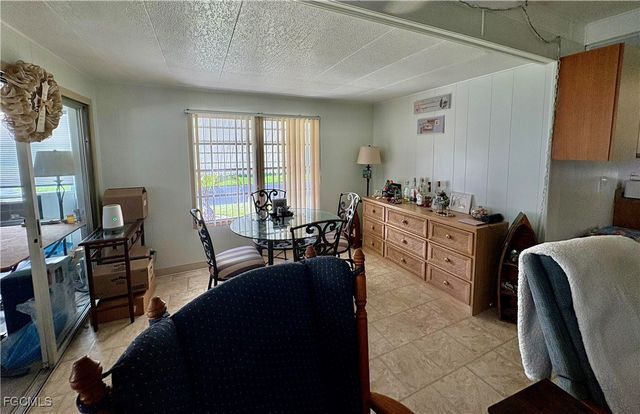 892 Homestead DR, North Fort Myers, FL 33917