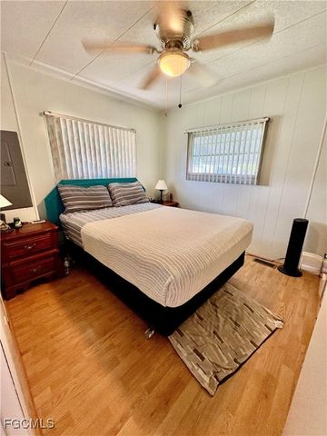 892 Homestead DR, North Fort Myers, FL 33917