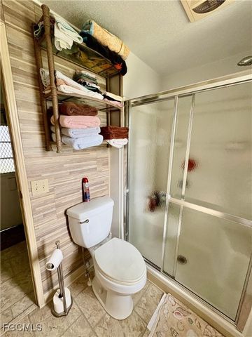 892 Homestead DR, North Fort Myers, FL 33917