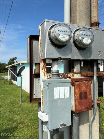 892 Homestead DR, North Fort Myers, FL 33917