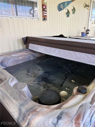 892 Homestead DR, North Fort Myers, FL 33917