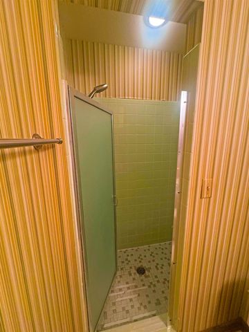 17 Kere Trace, Cherokee Village, AR 72529