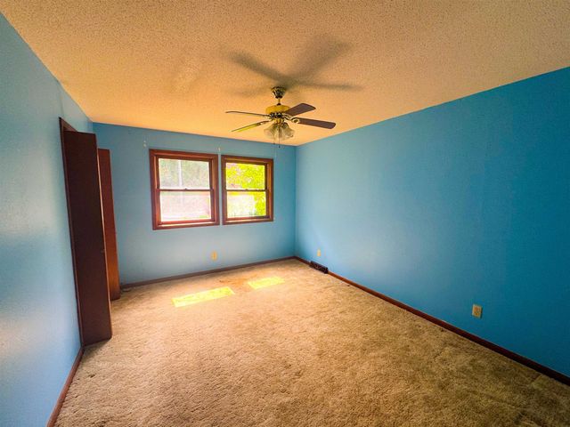 17 Kere Trace, Cherokee Village, AR 72529