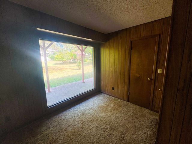 17 Kere Trace, Cherokee Village, AR 72529