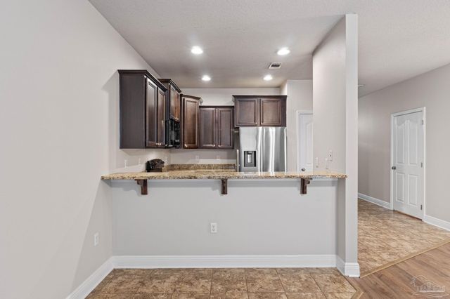 8868 Brown Pelican Cir, Navarre, FL 32566