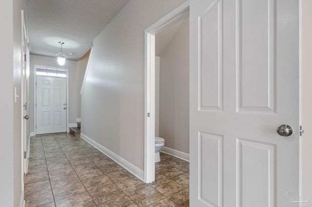 8868 Brown Pelican Cir, Navarre, FL 32566