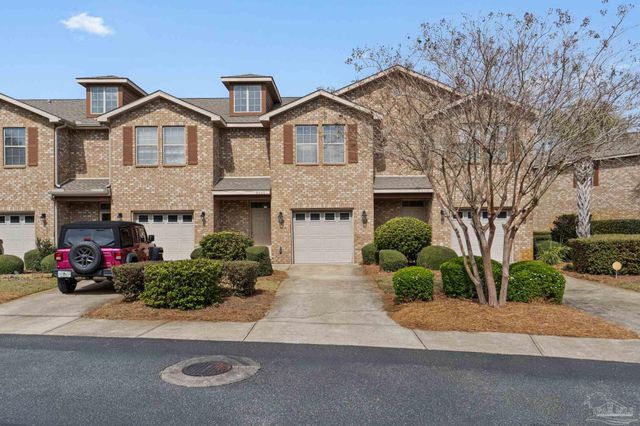 8868 Brown Pelican Cir, Navarre, FL 32566