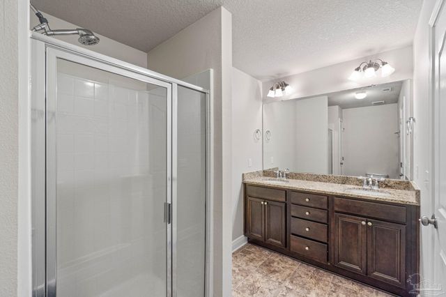 8868 Brown Pelican Cir, Navarre, FL 32566