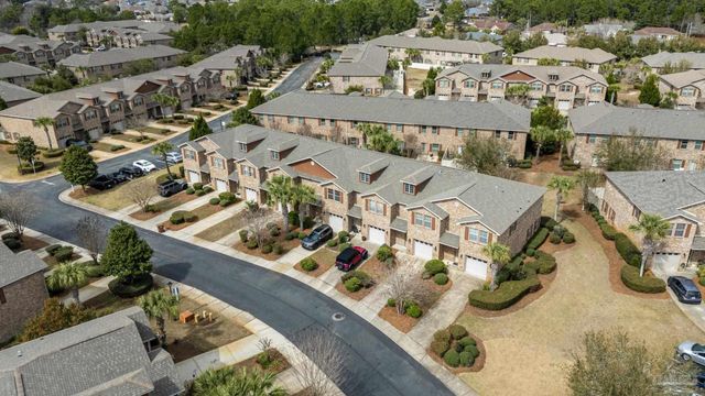 8868 Brown Pelican Cir, Navarre, FL 32566