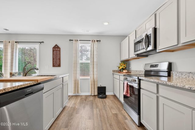 6950 Seaside Palms Place SW, Shallotte, NC 28468