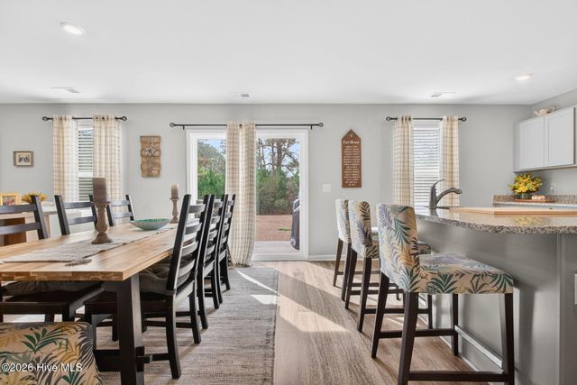 6950 Seaside Palms Place SW, Shallotte, NC 28468