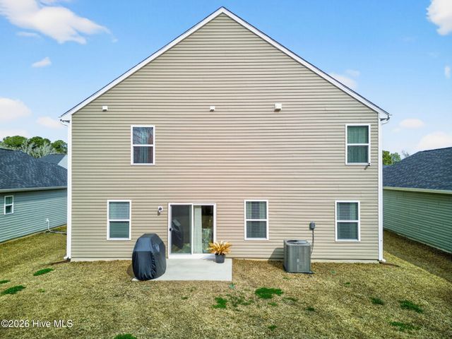 6950 Seaside Palms Place SW, Shallotte, NC 28468