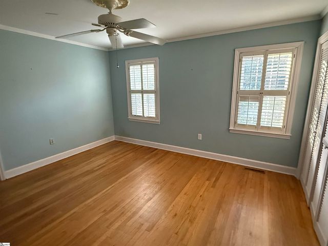 720 Calvert Avenue, Clinton, SC 29325