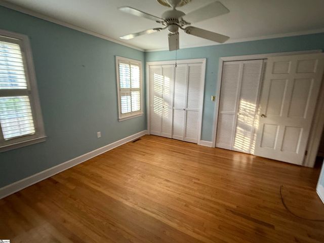 720 Calvert Avenue, Clinton, SC 29325