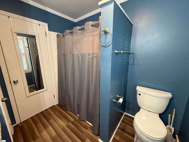 720 Calvert Avenue, Clinton, SC 29325