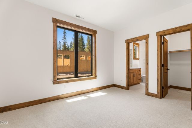 17779 Preservation Loop 465, Bend, OR 97707