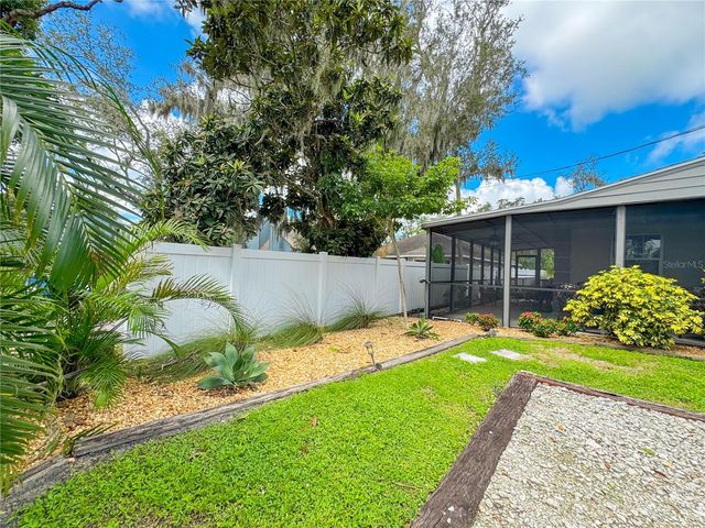 2751 72ND AVENUE DRIVE E, Sarasota, FL 34243