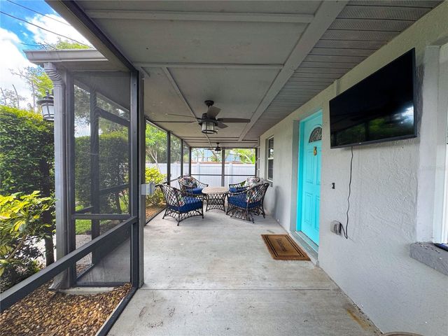 2751 72ND AVENUE DRIVE E, Sarasota, FL 34243