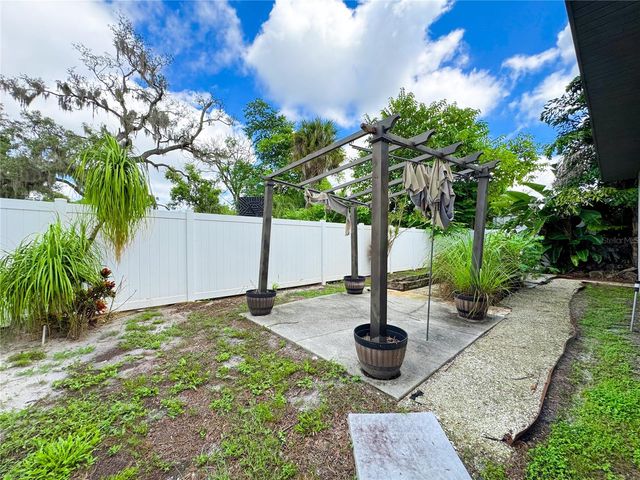 2751 72ND AVENUE DRIVE E, Sarasota, FL 34243