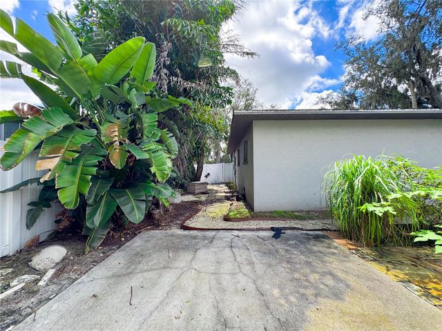2751 72ND AVENUE DRIVE E, Sarasota, FL 34243