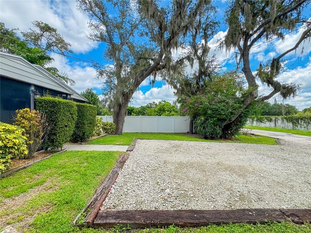 2751 72ND AVENUE DRIVE E, Sarasota, FL 34243