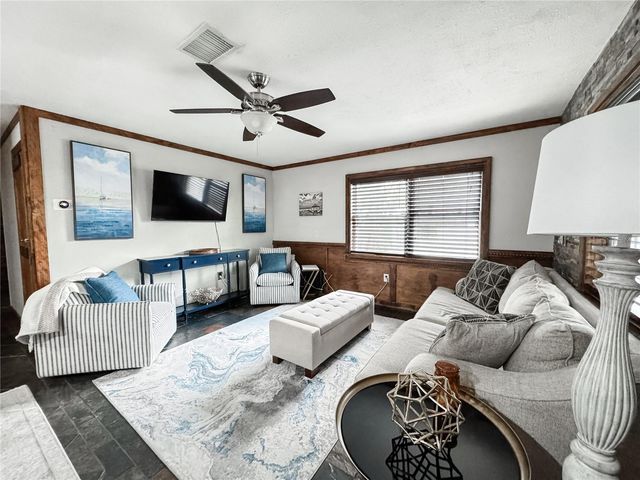 2751 72ND AVENUE DRIVE E, Sarasota, FL 34243